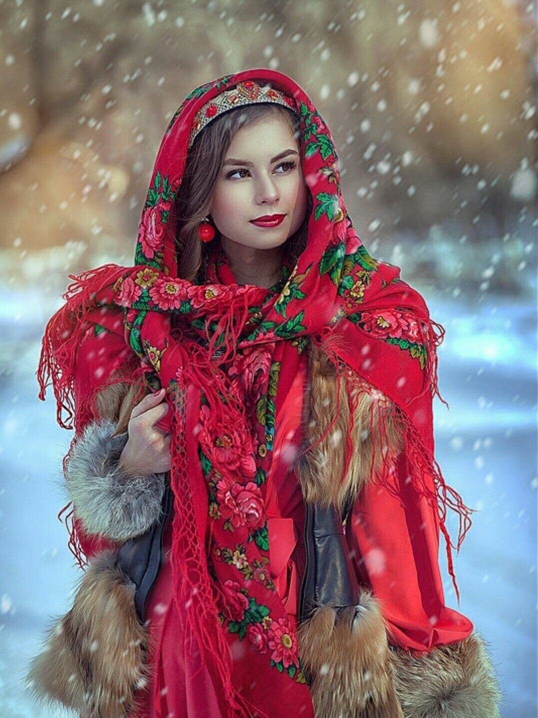 Beautiful girl Women in Slavic costumes in Kaifing