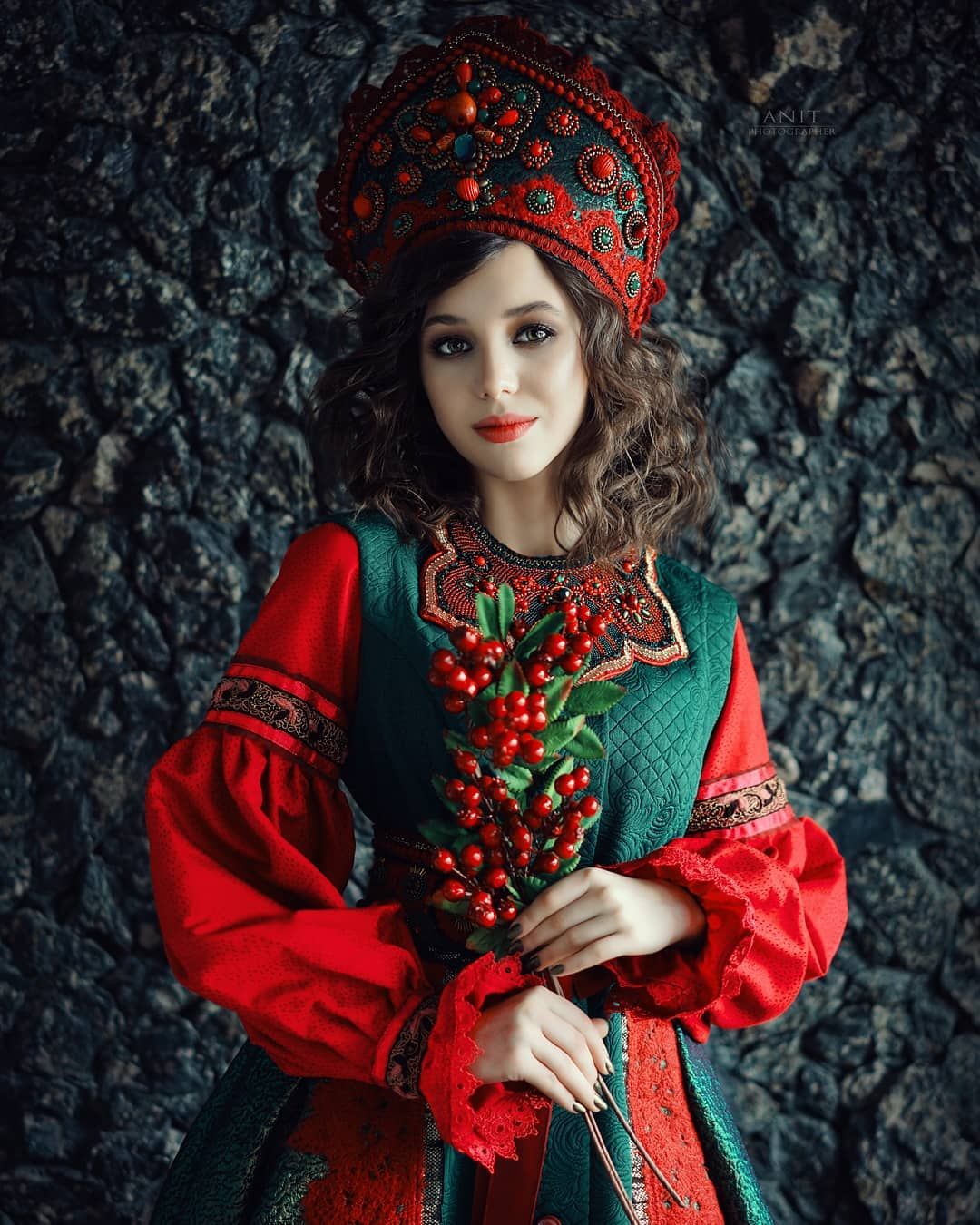 Nude girl Women in Slavic costumes in Kaifing